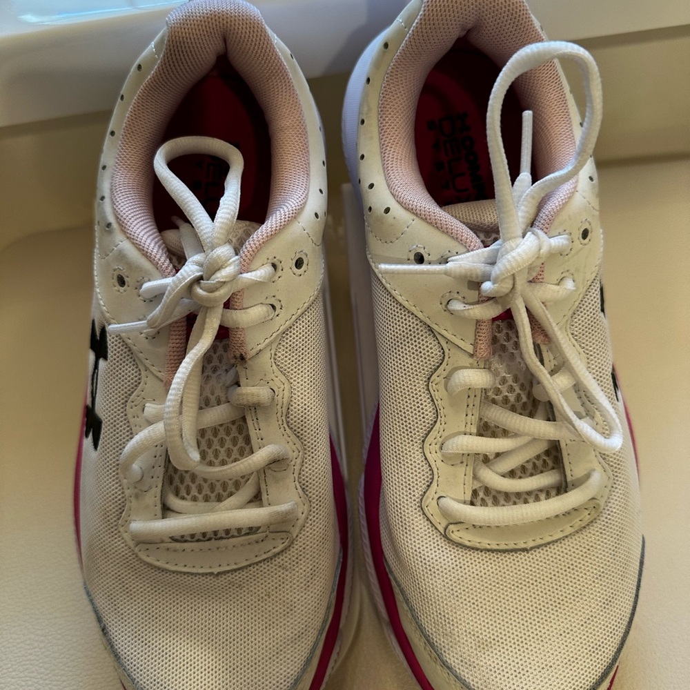 Under Armour White and Pink Charge Assert Women size 8